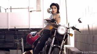 Fishnet Fantasy with Ariel - namiętne dziwki w HD BIGWHORE.COM