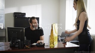 Blonde Bombshell London River Sucks Cock - HD में उत्तेजित वेश्याएं BIGWHORE.COM