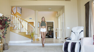 Desperate Measures for Desperate Step Family - novità del porno su BIGWHORE.COM