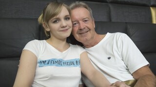 Cum on Her Tits Now - putains passionnées en HD BIGWHORE.COM