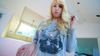 Stepdad Can't Resist His Stepdaughter Darcie Belle - пристрасні повії у HD BIGWHORE.COM