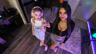 Stepdad Fucks Both Stepdaughters - Full Taboo Scene - nouvelles vidéos pornos sur BIGWHORE.COM