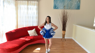 Miniature Cheer Captain Cooch - namiętne dziwki w HD BIGWHORE.COM