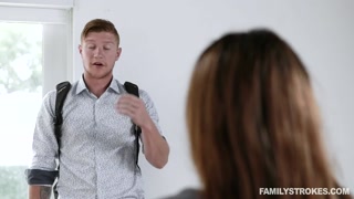  Stepfamily Trouble: Cooch and Chaos  - putains passionnées en HD BIGWHORE.COM
