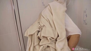 MILF Stepmom Julia North Sucked by Step Son - leidenschaftliche Huren in HD BIGWHORE.COM