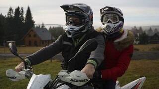 Athletic Alecia Fox Gets Fucked in the Snow - โสเภณีที่มีความหลงใหลใน HD BIGWHORE.COM