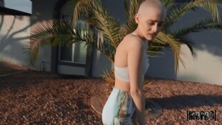 Blonde Jogger Paris Amour Deepthroats & Rides - gepassioneerde hoeren in HD BIGWHORE.COM