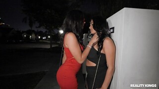 Night of Passion with Big Tits and Ass - puttane appassionate in HD BIGWHORE.COM