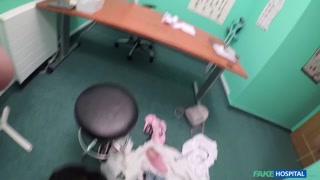 Horny office girl Lola Bulgari gets facial after squirt - putains passionnées en HD BIGWHORE.COM