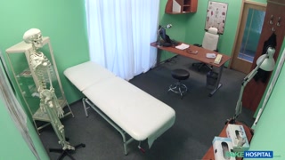 Reverse Cowgirl After Medical Pussy Inspection - putains passionnées en HD BIGWHORE.COM