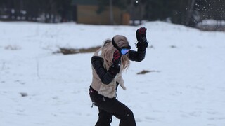 Outdoor Snow Sex: Standing Doggystyle and Pussy Licking - novidades do pornô no BIGWHORE.COM