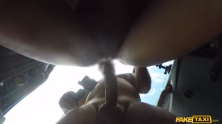 Taxi Tango: Babe Gets Cum on Her Pussy - пристрасні повії у HD BIGWHORE.COM