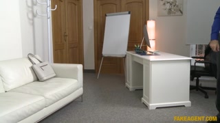 Athletic German Girl Coco Kiss Gets Down to Business - putains passionnées en HD BIGWHORE.COM