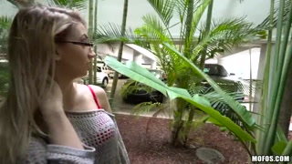 Creampie for the Hottest Girl in Glasses - putains passionnées en HD BIGWHORE.COM