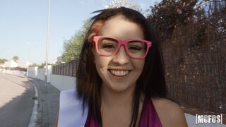Birthday Girl Kitty Love Sucks and Gets Sucked - curve pasionate în HD BIGWHORE.COM