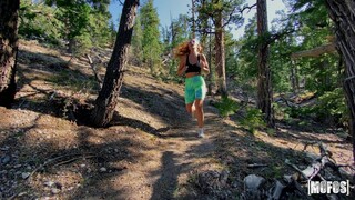 Athletic Amateur Molly Pills in Thong and POV - 激情的妓女高清 BIGWHORE.COM