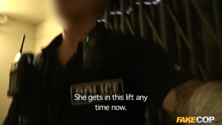 Leggy Slut Sucks Cop's Cock in Office - putains passionnées en HD BIGWHORE.COM