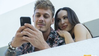 Reverse Cowgirl with a Big Surprise - 激情的妓女高清 BIGWHORE.COM