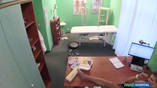 Doctor Fucks Blonde MILF in Medical Role Play - HD의 열정적인 창녀 BIGWHORE.COM
