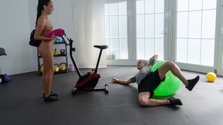 Standing doggystyle on a bike with a naked gym girl - putains passionnées en HD BIGWHORE.COM