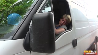 Car Blowjob from a Fake Handyman - putains passionnées en HD BIGWHORE.COM