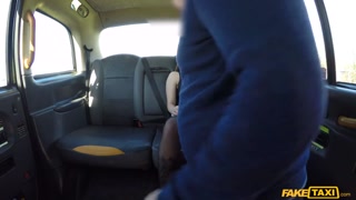 John Fucks Myla Elyse in the Car - putains passionnées en HD BIGWHORE.COM