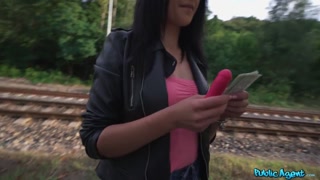 European Brunette Enjoys Big Cock - gepassioneerde hoeren in HD BIGWHORE.COM