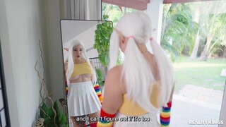 Thong-Wearing Friends Take It Hard - vášnivé děvky v HD BIGWHORE.COM