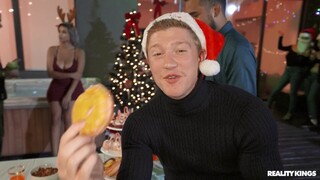 Big Tits Christmas Party Blowjob - пристрасні повії у HD BIGWHORE.COM
