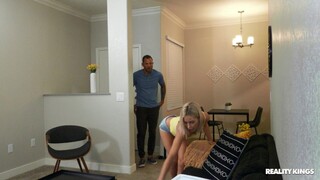 Kiara Cole gets pussy licked then fucked hard in doggystyle - โสเภณีที่มีความหลงใหลใน HD BIGWHORE.COM