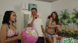 Athletic Latinas Party Hard - pelacur berahi dalam HD BIGWHORE.COM