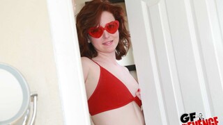 Small Tits Emma Sucks Cock - putains passionnées en HD BIGWHORE.COM