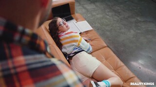 Cheating Leads to Blowjob - โสเภณีที่มีความหลงใหลใน HD BIGWHORE.COM
