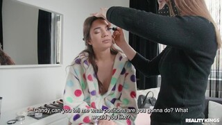 Candie Gets Double Blowjob - โสเภณีที่มีความหลงใหลใน HD BIGWHORE.COM