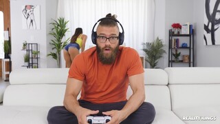 From Game to Gag - Corvus Takes Over - pelacur berahi dalam HD BIGWHORE.COM