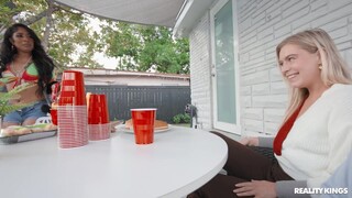 Tattooed Brunette Gets Cheated On - curve pasionate în HD BIGWHORE.COM