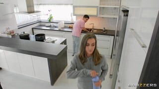Easy Does It, Roomie - putas apasionadas en HD BIGWHORE.COM