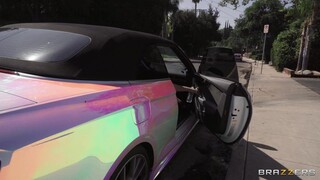 Spooning in the Car with a Blonde Bombshell - putains passionnées en HD BIGWHORE.COM