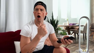 Zac Wild Pounds Athletic Latina Bridgette B – POV Blowjob & Facial - pelacur berahi dalam HD BIGWHORE.COM