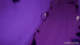 My Roommate's Big Cock and Tighter Pussy - namiętne dziwki w HD BIGWHORE.COM