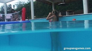 Wet and Wild Without the Dudes - putains passionnées en HD BIGWHORE.COM