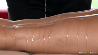 Stranger Gets Down with Keiran - leidenschaftliche Huren in HD BIGWHORE.COM