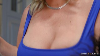 Big Tits Stepmom Quinn Waters Loves Her Toy - Full Hardcore Sex - leidenschaftliche Huren in HD BIGWHORE.COM