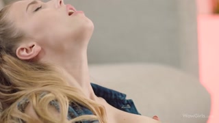 Titty Fucking My Fingers - leidenschaftliche Huren in HD BIGWHORE.COM