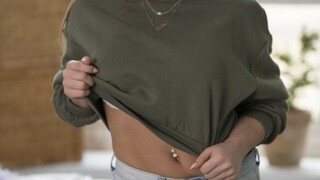 Shaved Pussy and Piercing - curve pasionate în HD BIGWHORE.COM