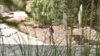 Blonde Bombshell Scarlett Mae in Project Cumway - putas apasionadas en HD BIGWHORE.COM