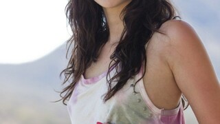 Ellena Woods Shows Off - curve pasionate în HD BIGWHORE.COM