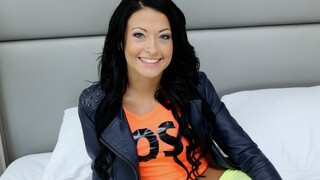 Amateur Kelly Diamond Gets Boss Treatment - passionate whores in HD BIGWHORE.COM