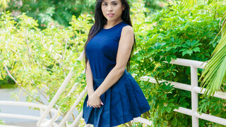 Teenybopper Ember Gives Pleasure - vášnivé děvky v HD BIGWHORE.COM