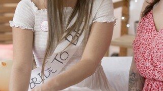  Hairy Pussy Lesbians: Clea & Blue Get Intimate - 激情的妓女高清 BIGWHORE.COM